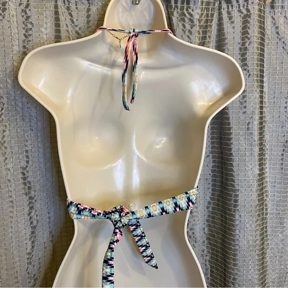 VICTORIA'S SECRET THE PLUNGE HALTER TRIANGLE BIKINI TOP SMALL - Picture 3 of 8